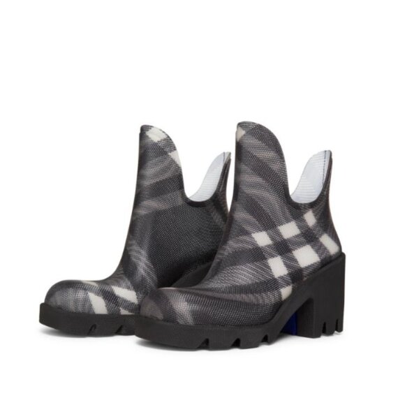 Burberry 'Marsh 65MM Check' Heeled Rubber Rain Boots, Black - Picture 2 of 6